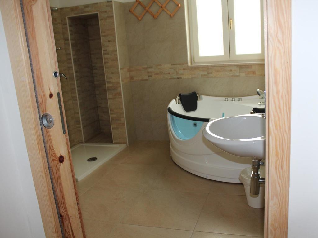 La Casa Bianca Hotel Монополи Екстериор снимка