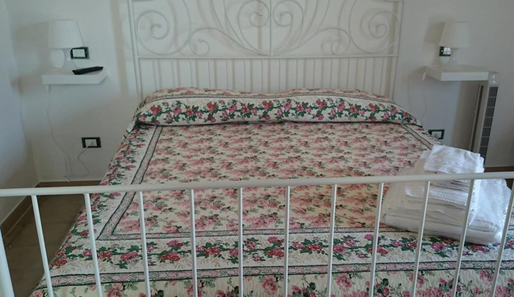 La Casa Bianca Hotel Монополи Екстериор снимка